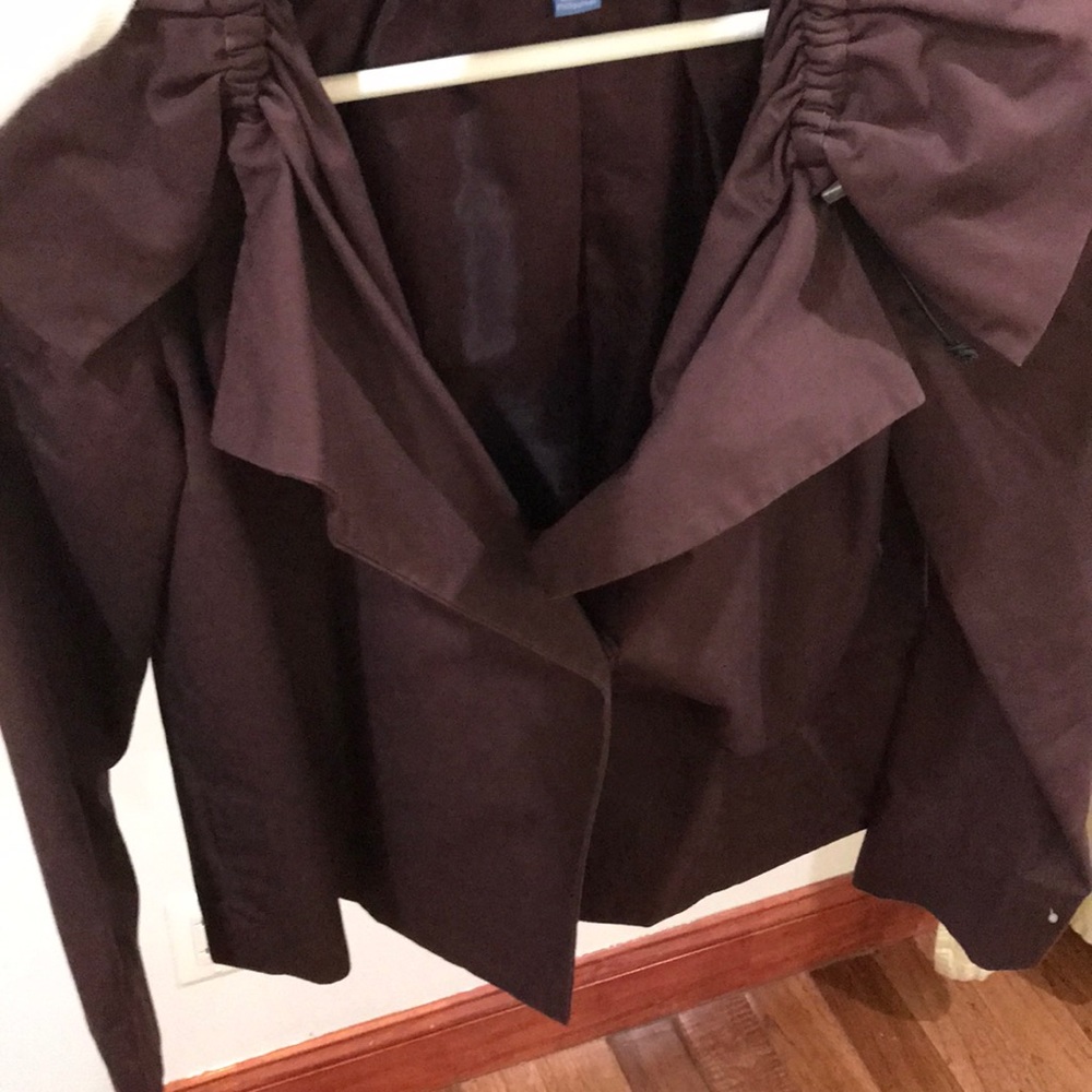 Vera Wang blazer like top.